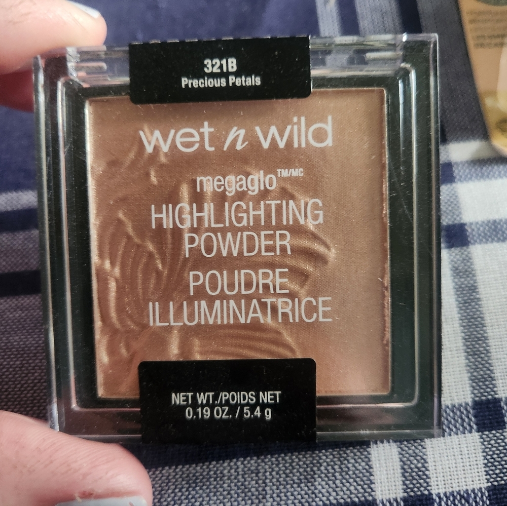 Makeup bundle - Picture 2 of 7